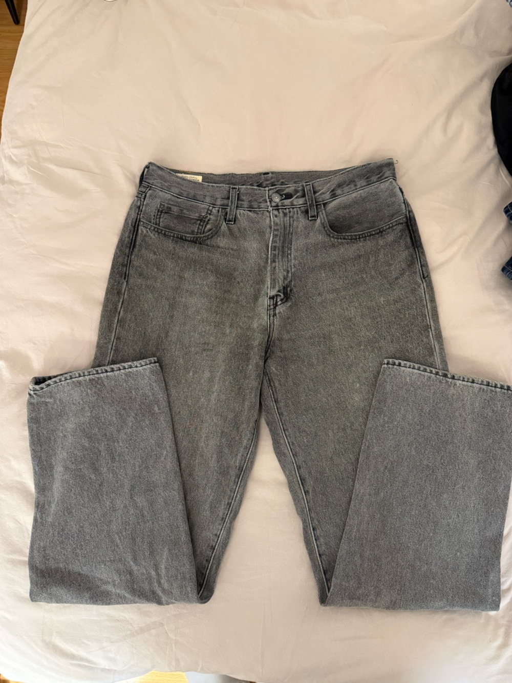 Levi's men’s Straight Leg Jeans - Grey Wash